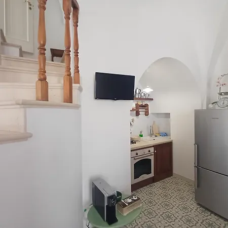 La Scalinata لوكوروتوندو